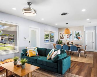 Private Pool - Outdoor Dining - Tropical Oasis - بومبانو بيتش - غرفة معيشة