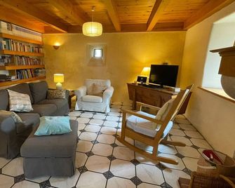 Charmante Maison En Granit Pres De Tence - Fr-1-582-134 - Tence - Wohnzimmer