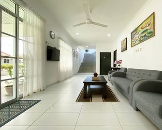 OYO 90230 Dh Residence - Kota Belud