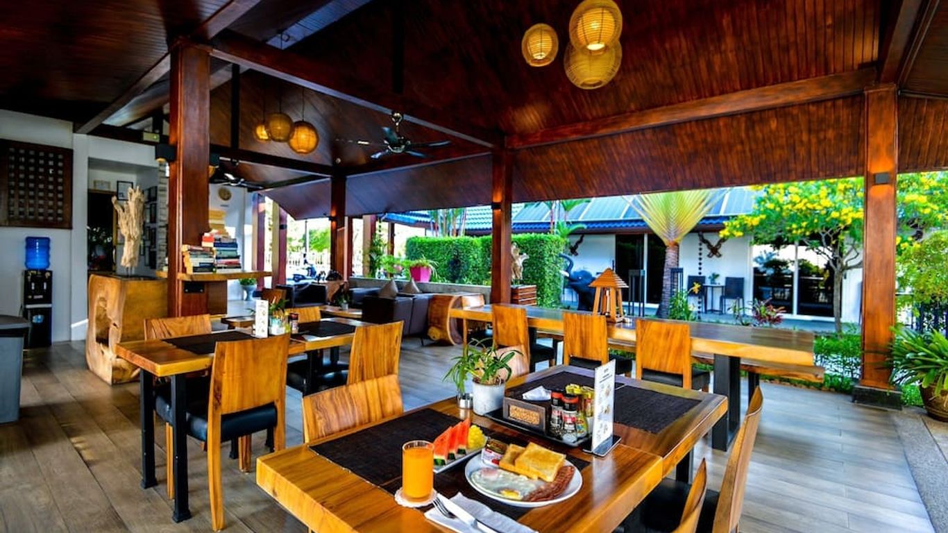 Phuket Airport Hotel