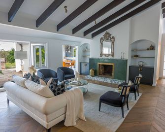 Southern Highlands Finest! - Exeter - Living room