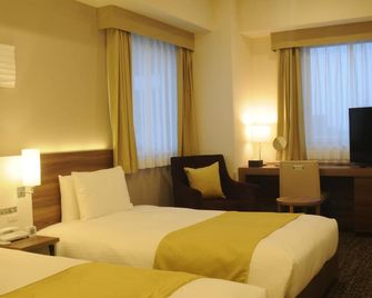 Hotel Sunroute Kumagaya Station - Kumagaya - Bedroom