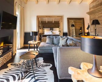 House of Hütter - Wachtelhof Hotel & Spa - מריה אלם אם סטיינרן מיר - סלון