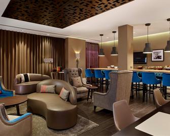 Sheraton Heathrow Hotel - West Drayton - Oleskelutila