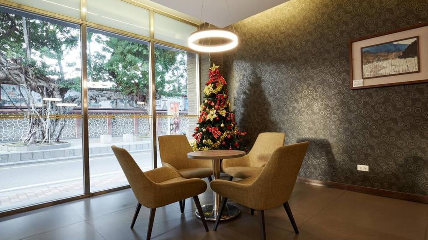 Hai Fu Hotel & Suites