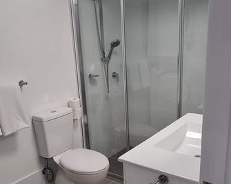 Chasely Apartment Hotel - Brisbane - Bathroom