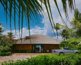 Pousada Maravilha - Fernando de Noronha - Receptionist