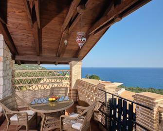 Diamond Suites - Vasilikos - Balkón