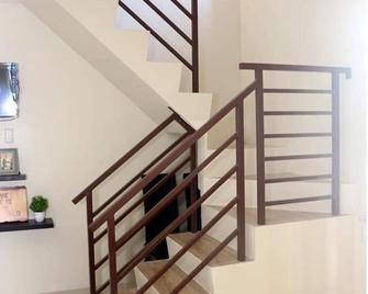 E4 Apartment Unit With Covered Parking - Balanga - Stairs