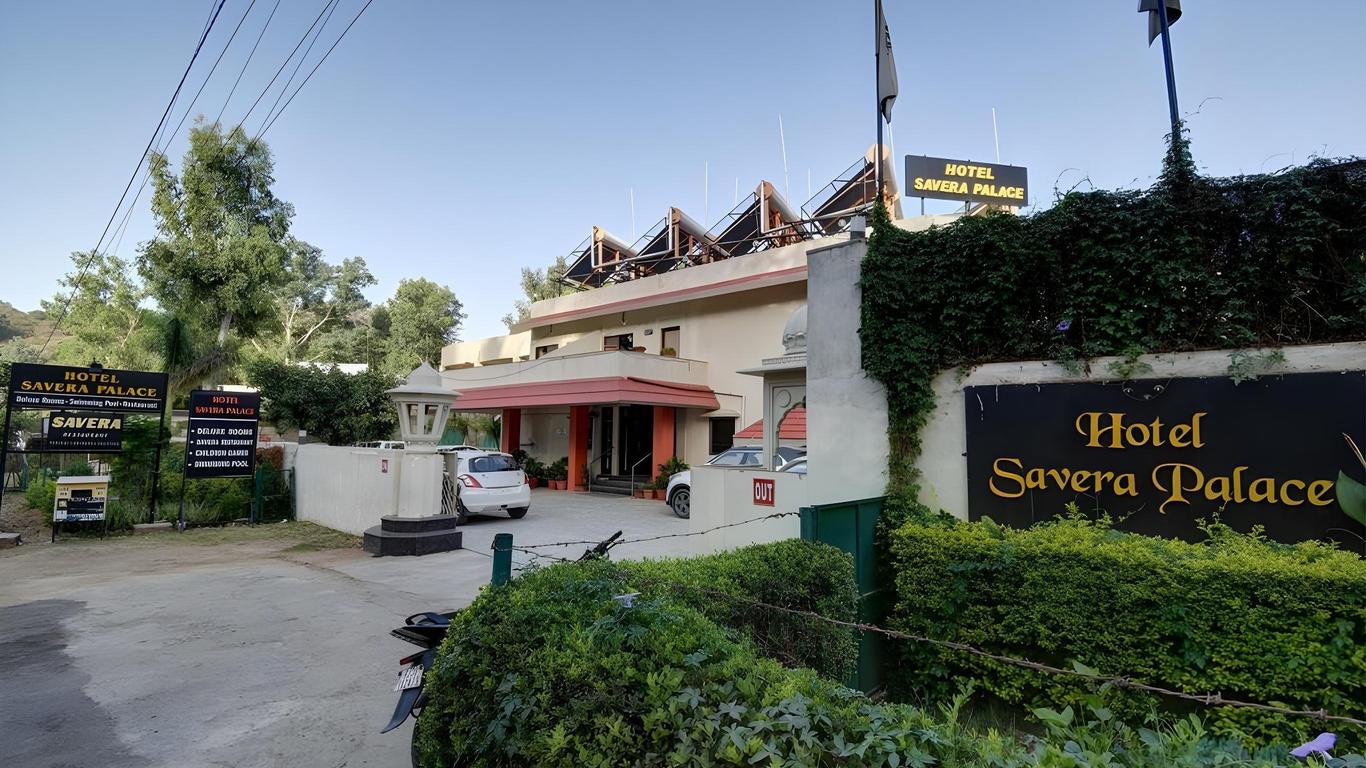 Hotel Savera Palace