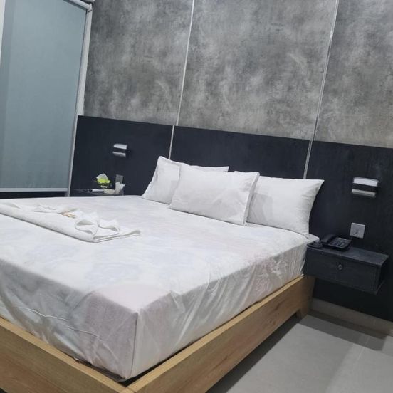 Global Inn Hotel & Residencies image 1