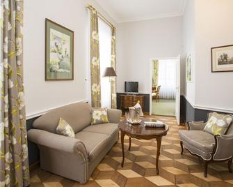 فندق دير كلاين برينز - بادين-بادين - غرفة معيشة