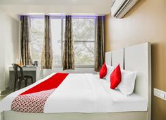 OYO Flagship 805851 Hotel Aashiyana Inn - New Delhi - Bedroom