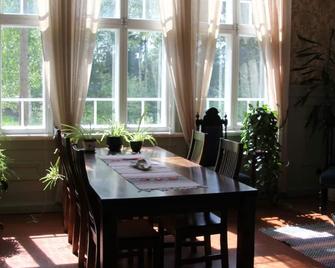 Majatalo Veikeä Vuohi - Lieksa - Comedor