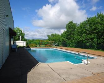 Adventures East Cottages and Campground - Baddeck