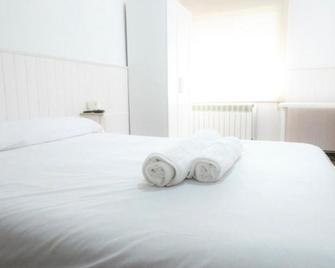 Hostal Jaufil - Zújar - Habitación