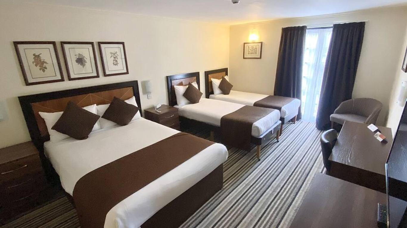 Europa Gatwick Hotel & Spa