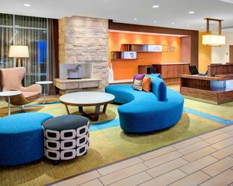 Fairfield Inn & Suites by Marriott Bakersfield North/Airport - Bakersfield - Reception
