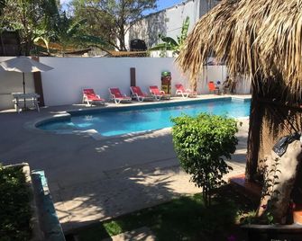 Hotel Tunco Lodge Village - El Sunzal - Piscina