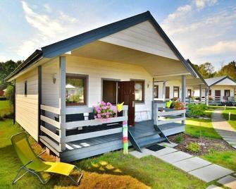 Cottage in Jaros awiec near Heated Pool - Jarosławiec - Patio