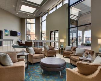 Candlewood Suites Wichita East - Wichita - Salon