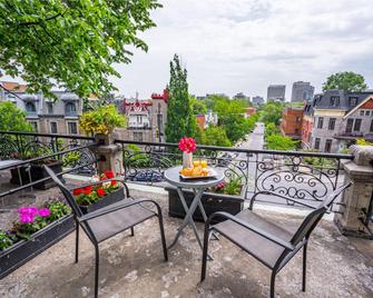 Hotel de Paris - Montreal - Balcony
