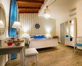 Pension Und Berggasthaus Kapellenstein - Geyer - Schlafzimmer