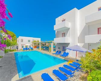 Eva Suites Hotel - Agia Marina - Pool