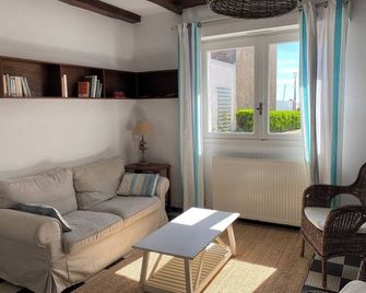 Single-storey house - St Gilles Croix de vie - Opposite Boisvinet beach - Saint-Gilles-Croix-de-Vie - Living room