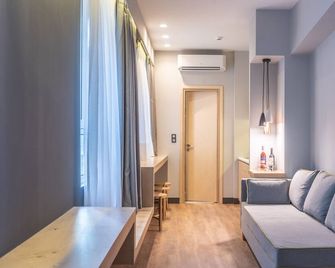 St. Bjur Suites - Atenas - Sala de estar