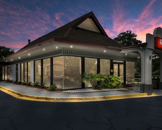 Red Roof Inn Savannah-Southside Midtown - Savannah - Bina