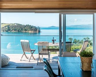 Ocean View - Surfdale - Balcony