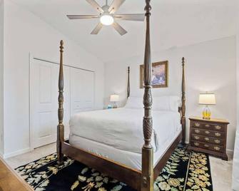 3-2 Patio Villa Best Value With Golf Cart - Leesburg - Schlafzimmer