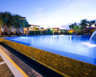 Japi Traveller's Hotel & Restaurant - Annex - Cauayan - Piscina