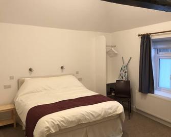 Bex Rooms - Worthing - Bedroom