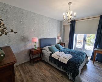 Gite Briare, 4 bedrooms, 11 persons - Briare - Chambre