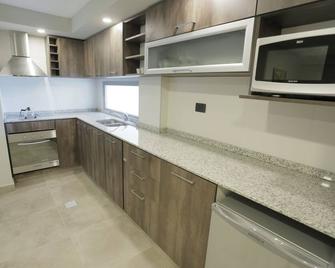 Links Apart Hotel - Río Grande - Kitchen