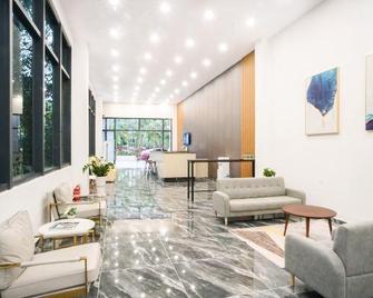 Manli Holiday Apartment - Haikou - Recepción