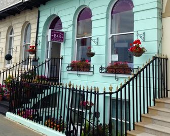 A Maiden Rest - וויימאות' - בניין