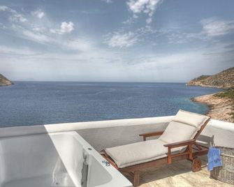 Delfini - Kamares - Balkon