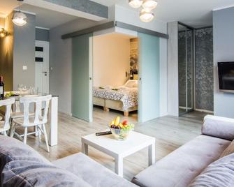 Apartamenty Hotelove Przy Strumieniu - Karpacz - Pokój dzienny