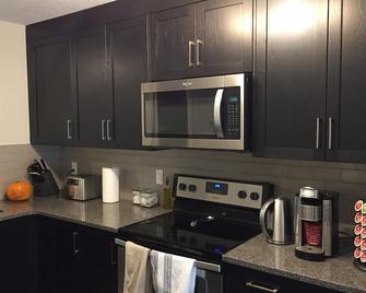Beautiful Home By South Health Campus Hospital In Seton By Auburn Bay Calgary Se - Calgary - Kitchen