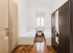 Tia Apartments and Rooms - Zagreb - Schlafzimmer