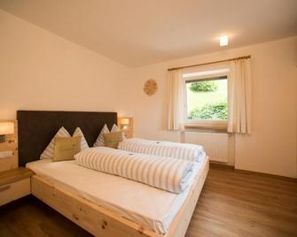 Pension Talblick - Lajen - Schlafzimmer
