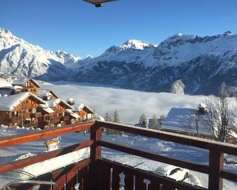 Cosy apartment at 1800 with direct access to the slopes - Puy-Saint-Vincent - Balcony