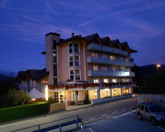 Hotel Dolomiti - Vattaro - Budova