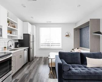 Stylish Downtown Studio by CozySuites - Indianapolis - Sala