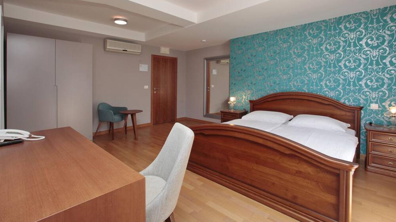 Minerva Hotel