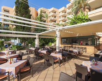 جلوباليس نوفا أبارتمنتوس - بالما نوفا - مطعم