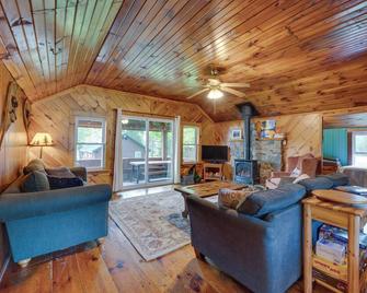 Rustic Cabin Retreat on Rangeley Lake! - Rangeley - Living room